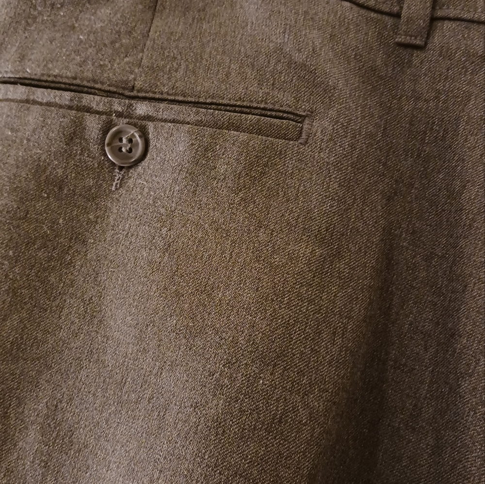 Levi's Men's Light Gray Action Slacks Size 38" x 30" 100% Polyester Dress Pants - Picture 4 of 5